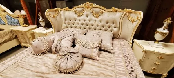 Classic Italian Luxury Bed by Florence Art