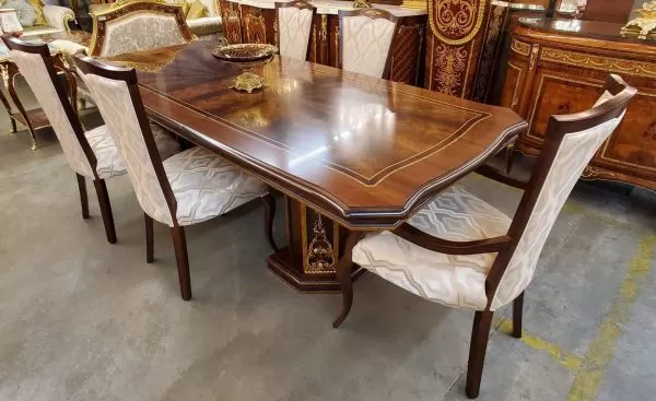 Elegant Classic Dining table by Arredoclassic