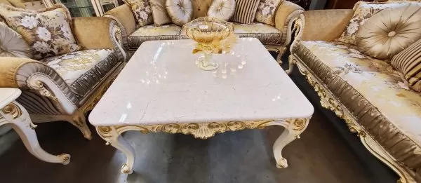Classic Italian Beautiful Opera Coffee Table by Mobilpiu