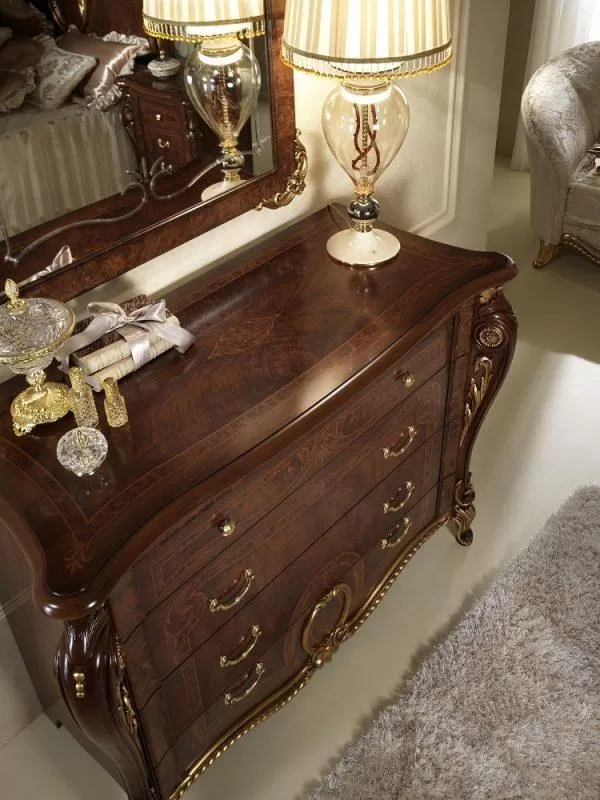 Elegant hand crafted dresser by Arredoclassic