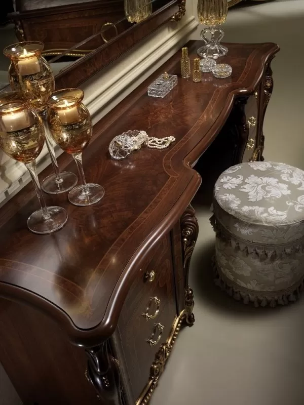 Beautiful Italian dressing table by Arredoclassic Donatello