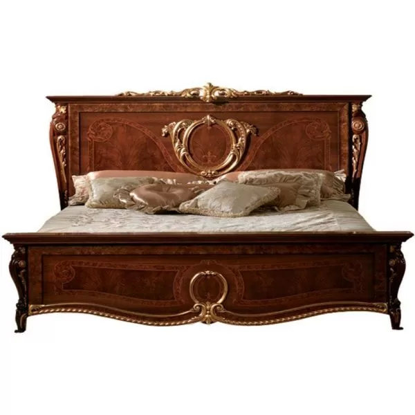 Hand carved Classic King size bed by Arredoclassic