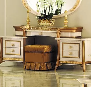 Beautiful Classic Italian Arredoclassic Melodia Dresser Pouf