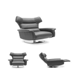 Beautiful Classic Arum Armchair by Cubo Rosso
