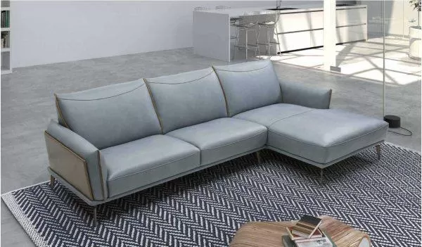 Modern Luxurious Sofa by Cubo Rosso