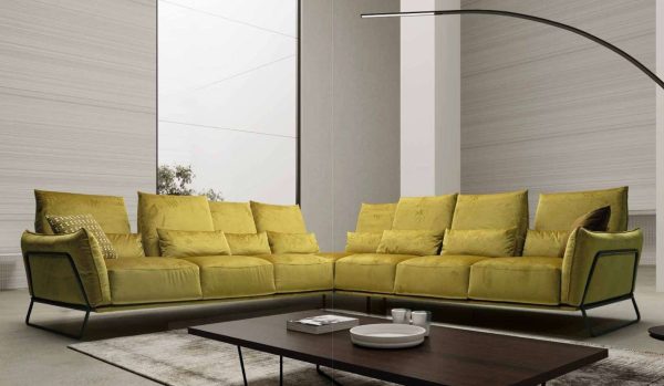 Beautiful Modern Nuvola Sofa by Cubo Rosso