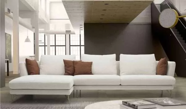 Elegant modern Tempo Sofa by Cubo Rosso