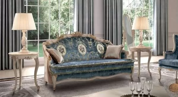 Beautiful Hand carved Italy Sofa by Florence Art