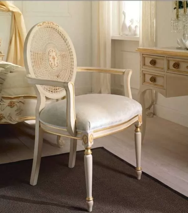 Beautiful Italian Classic Armchair by Florence Art