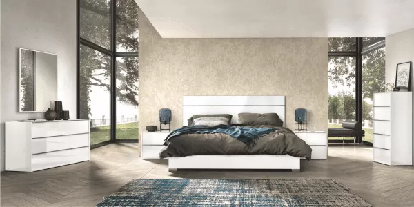 Elegant Modern Italian Bed by Status