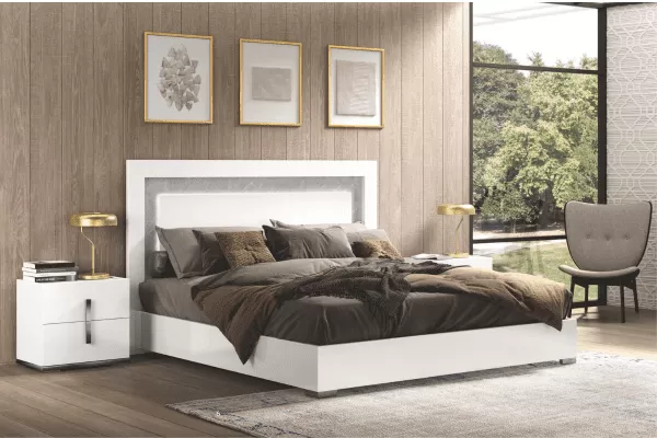Modern Luxury Italian Bed by Status