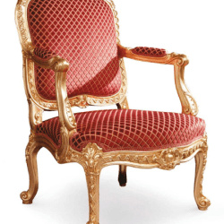 Elegant Italy Classic Armchair