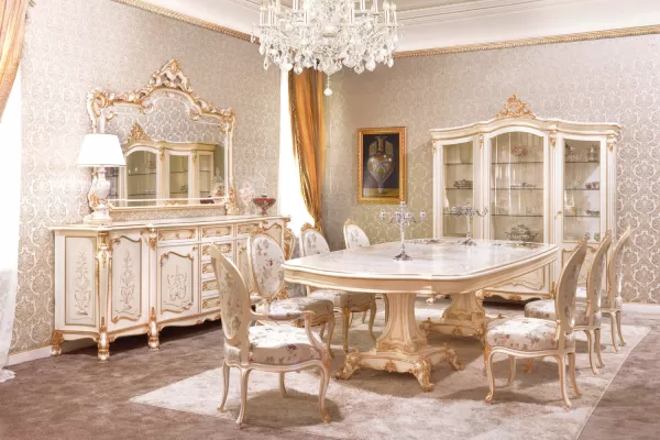 Luxurious Italy Dining Table