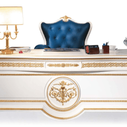 Luxurious Master armchair