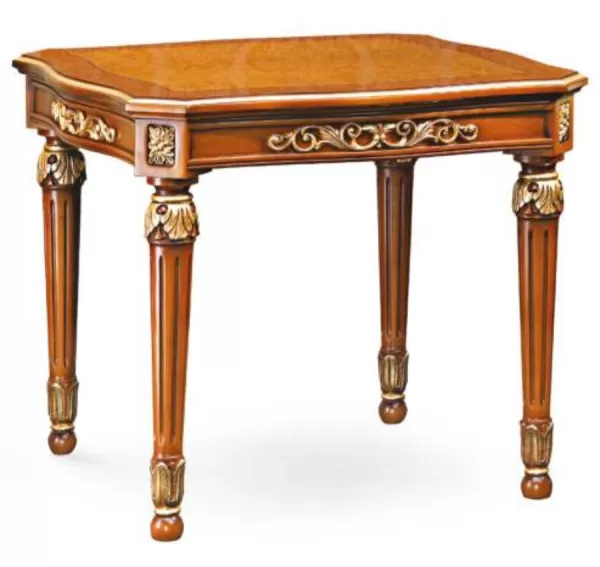 Classic Squared Small Table - Naxos Collection