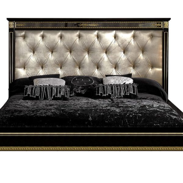 Bed, Richmond Collection, by Mariner