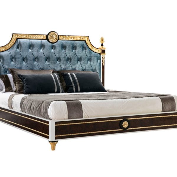 Bed, Wellington Collection, by Mariner