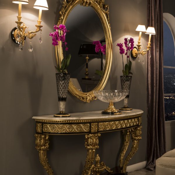 Mirror, Singular Pieces Collection