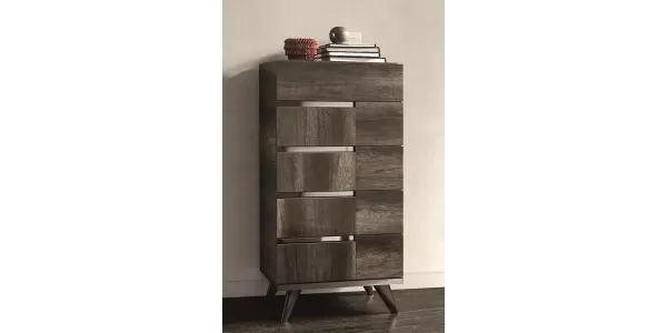 Luxurious Crafted chest