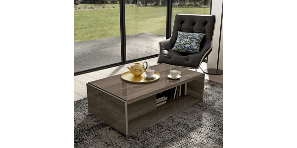 Luxurious Stunning Coffee Table