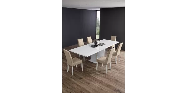 Modern Luxury dining, Lisa Collection