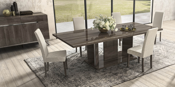 Luxury European dining table