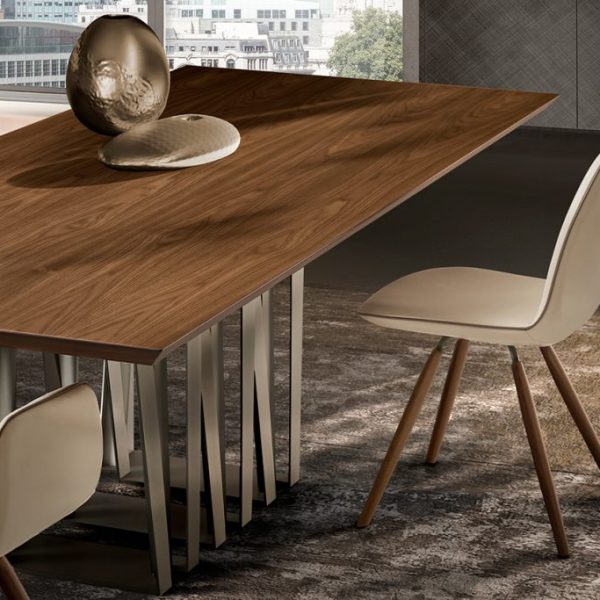 Narciso Table with Wood Top, Eforma Collection