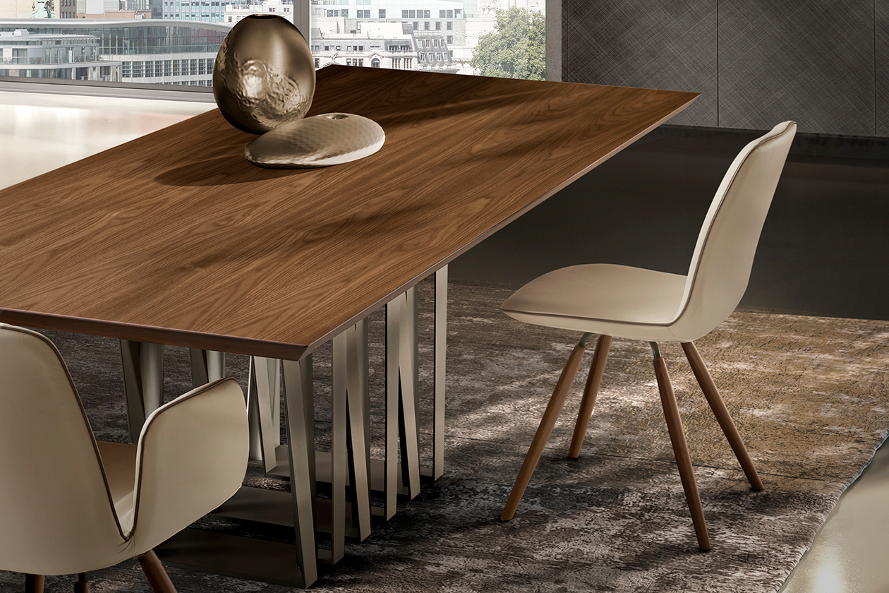 Narciso Table with Wood Top, Eforma Collection - Image 2