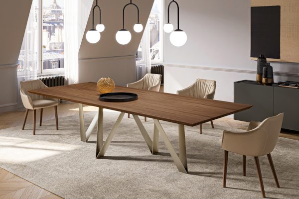 Noa Table with Wood Top