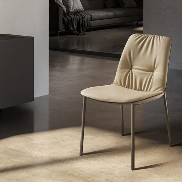 Lisa Padded Chair with Metal legs, Eforma Collection