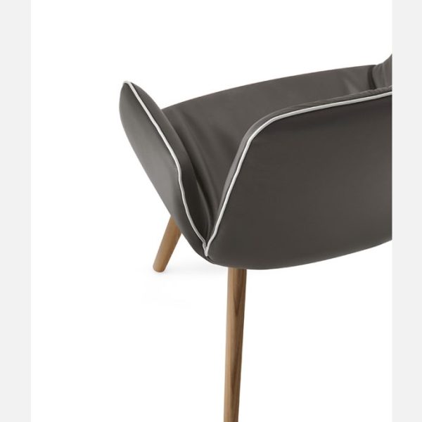 Lisa Padded Chair with Wooden legs, Eforma Collection