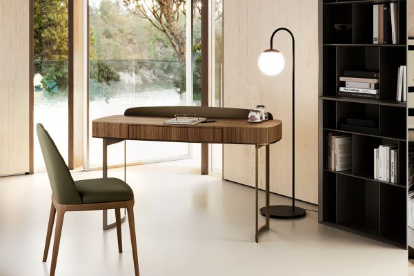 Luxurious Italy Lyra Desk