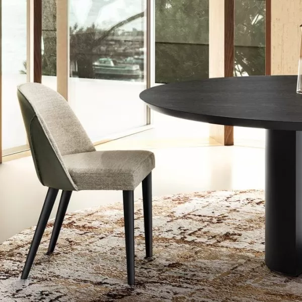 Manta Padded Chair with Metal legs, Eforma Collection