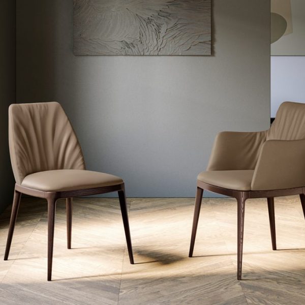 Max Deluxe Padded Chair with Wooden base, Eforma Collection