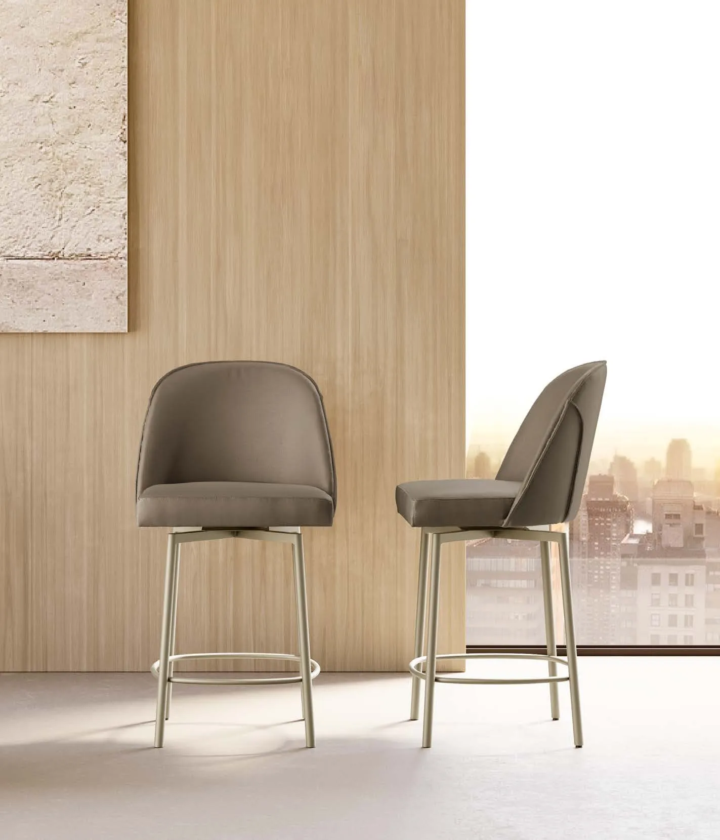 Italian bar stool
